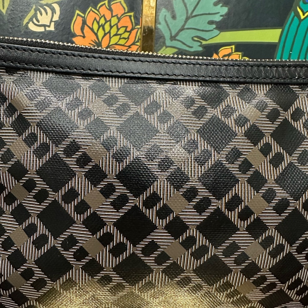 Bally Vintage Monogram Shoulder Bag – Black and Gold - Picture 5 of 13